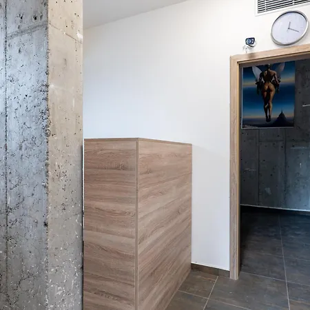 Brand New #36 Close To Center With Free Parking Διαμέρισμα Πράγα